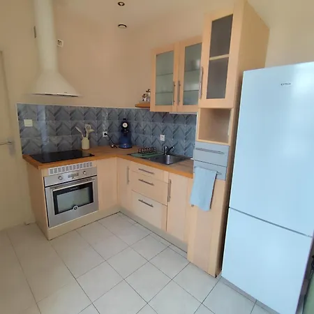 Holiday home La Petite Amandaise